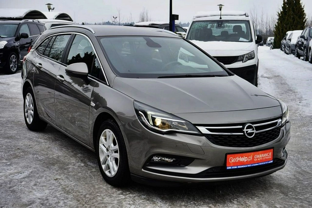 Opel Astra - Zdjęcie 10
