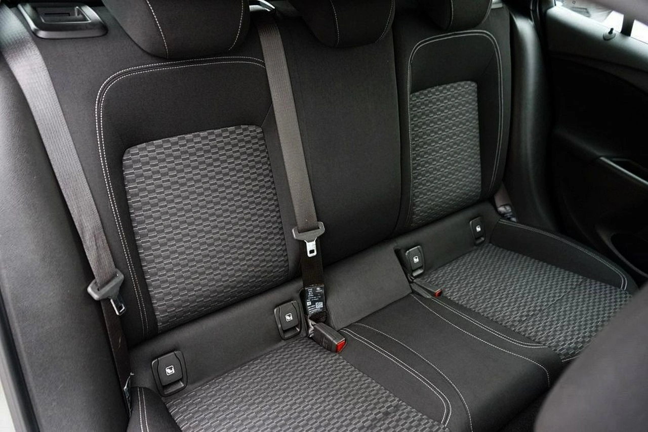 Opel Astra - Zdjęcie 21