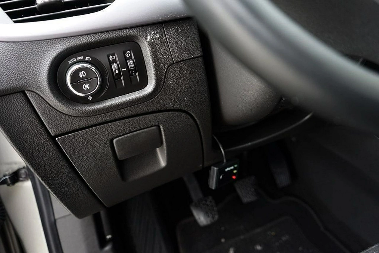 Opel Astra - Zdjęcie 22