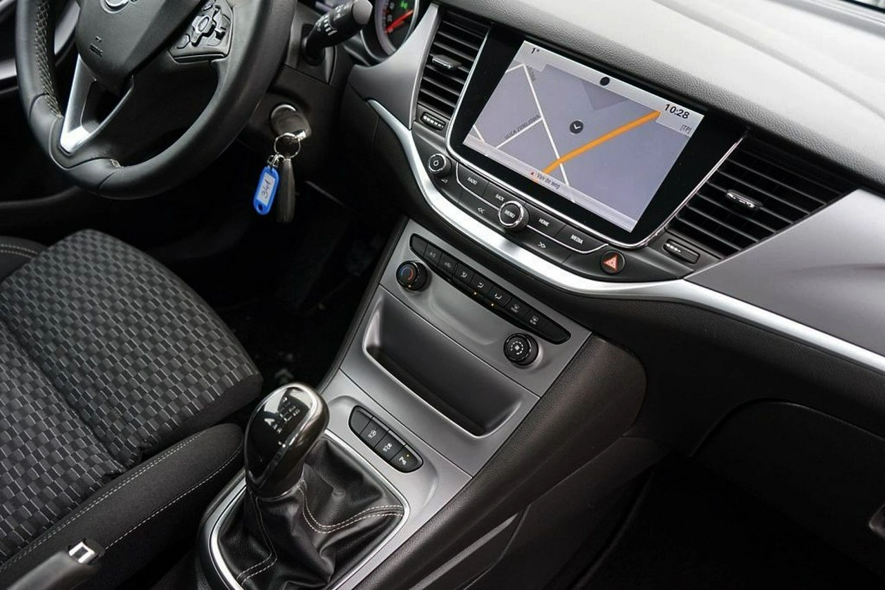 Opel Astra - Zdjęcie 27