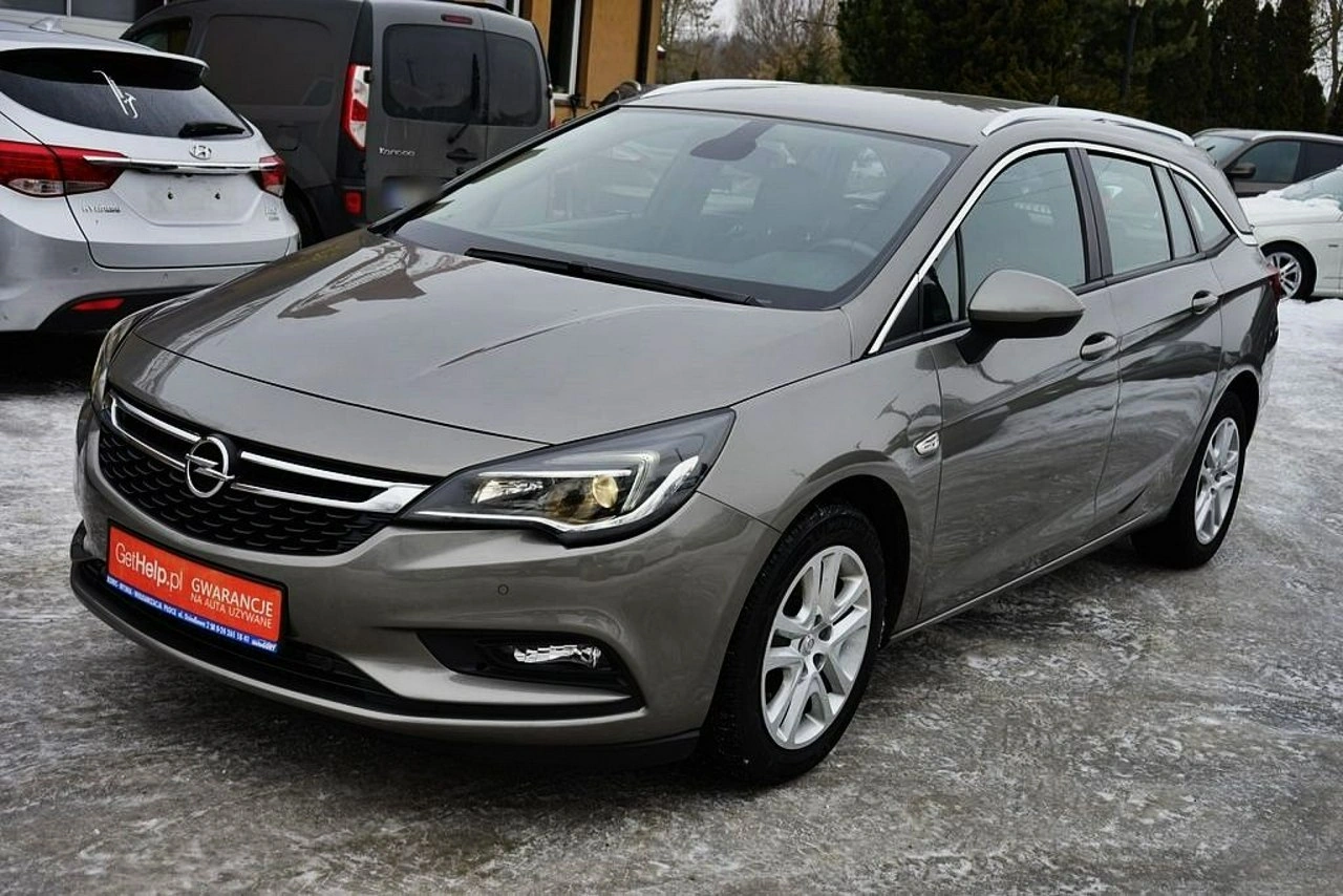 Opel Astra - Zdjęcie 8