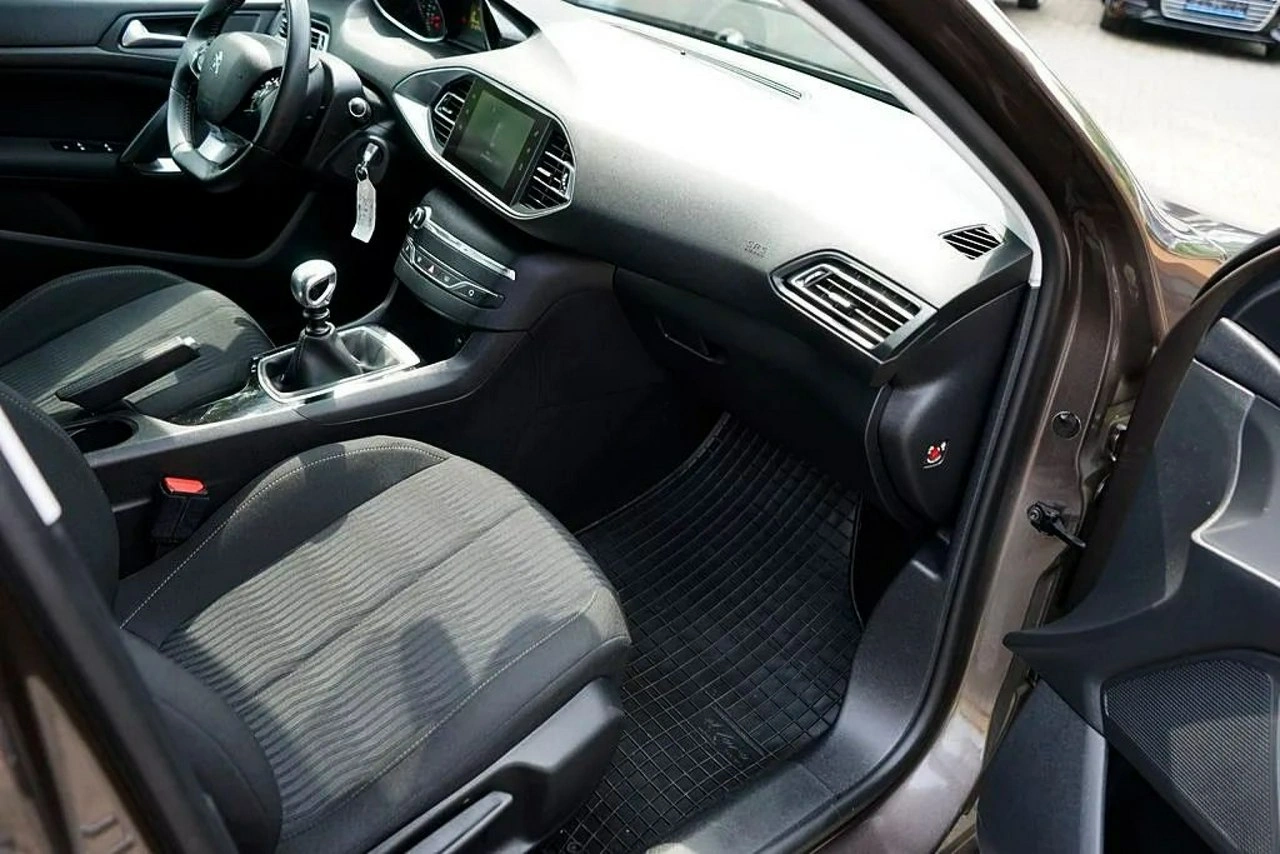 Peugeot 308 - Zdjęcie 12