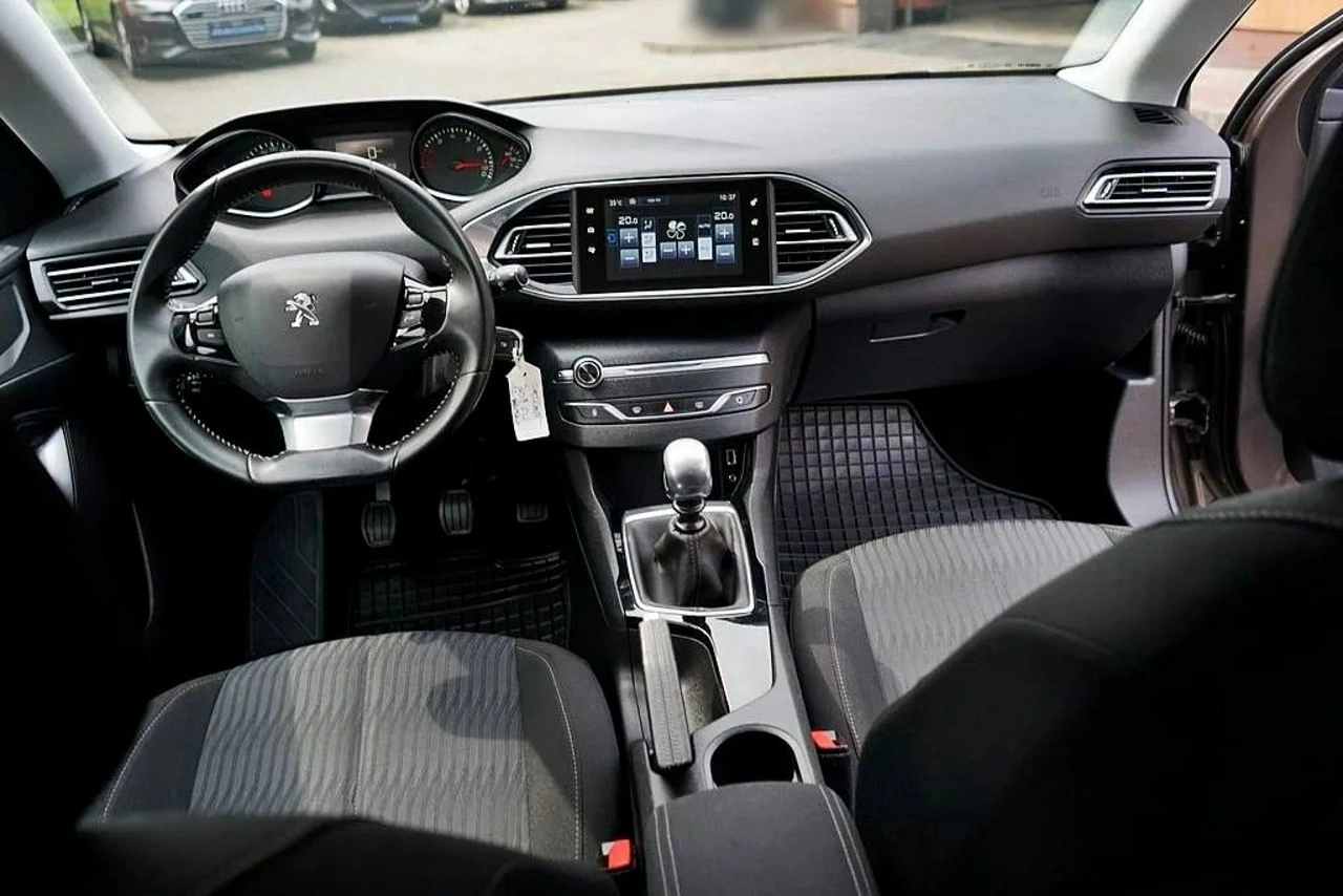 Peugeot 308 - Zdjęcie 17