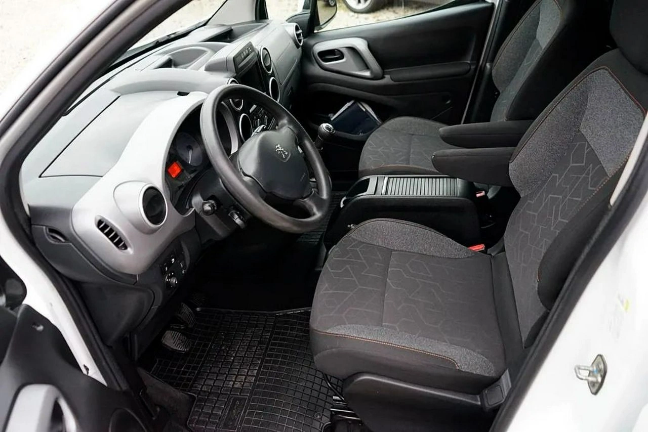 Peugeot Partner - Zdjęcie 13