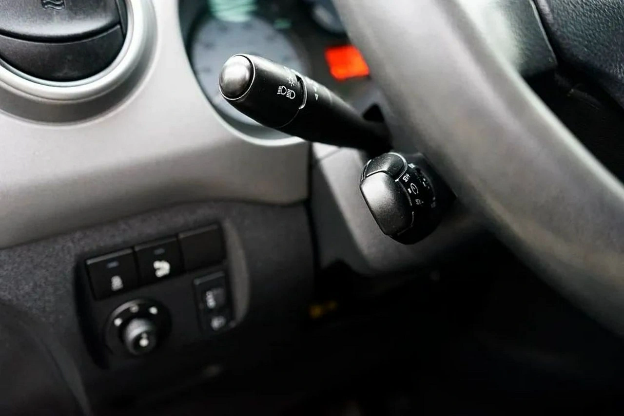 Peugeot Partner - Zdjęcie 19