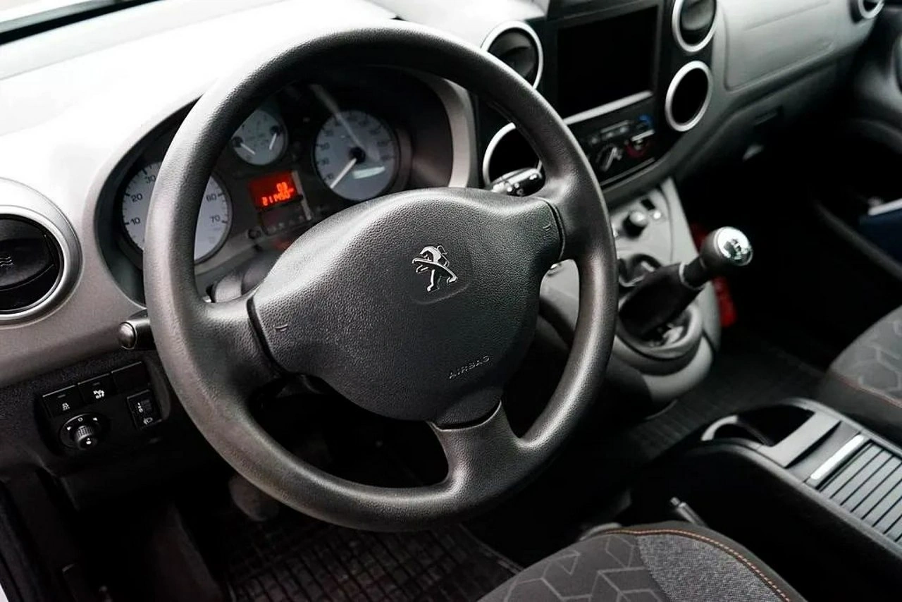 Peugeot Partner - Zdjęcie 20