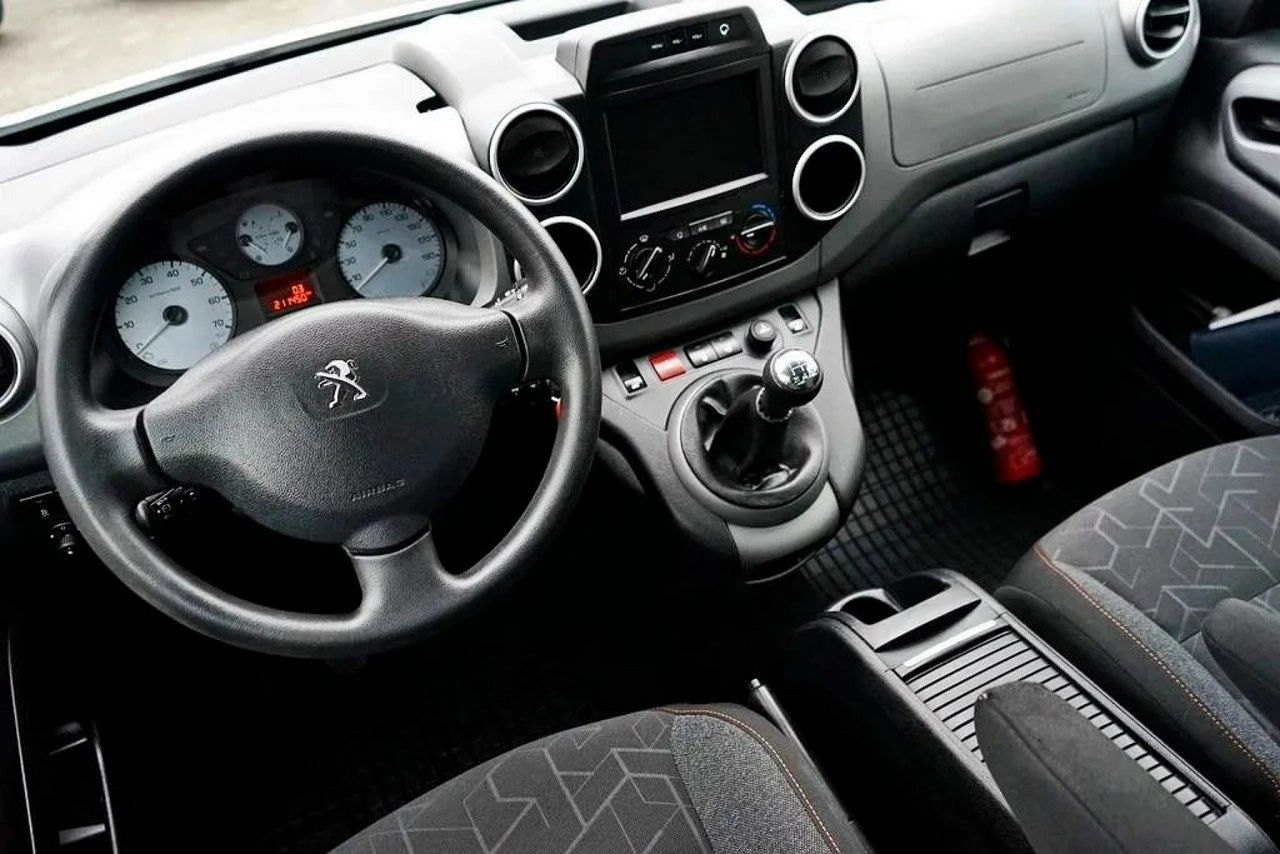 Peugeot Partner - Zdjęcie 21