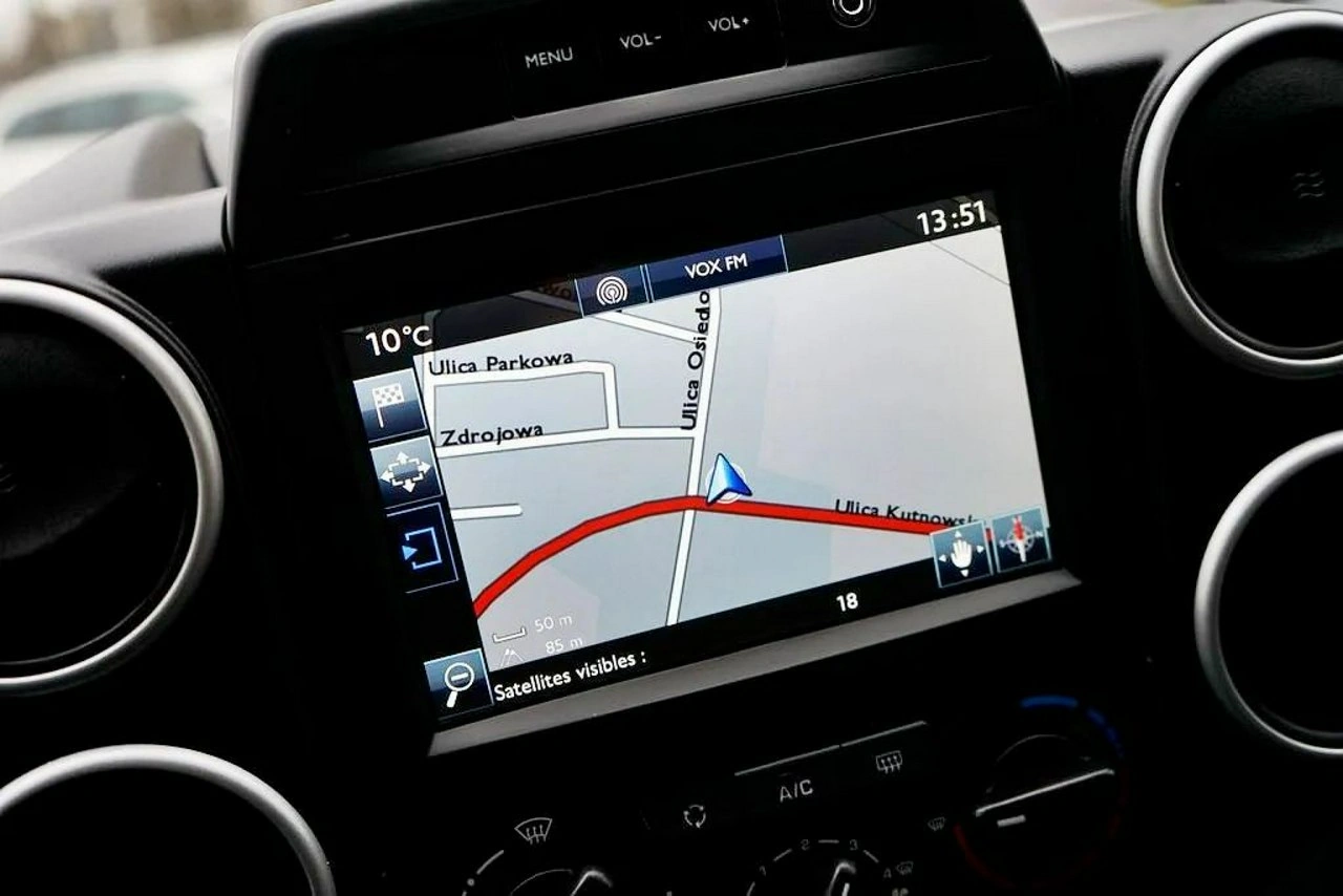 Peugeot Partner - Zdjęcie 24