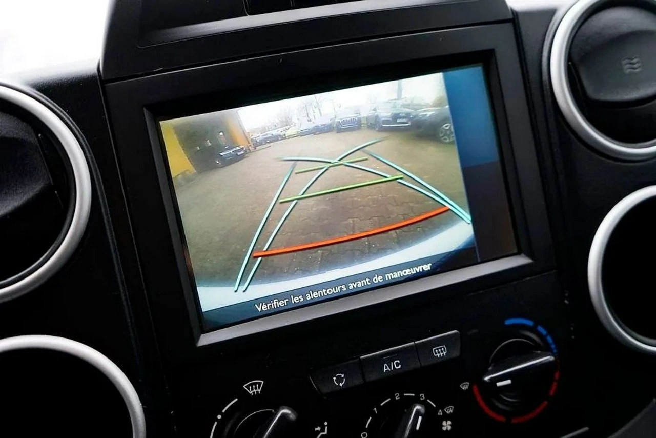 Peugeot Partner - Zdjęcie 25