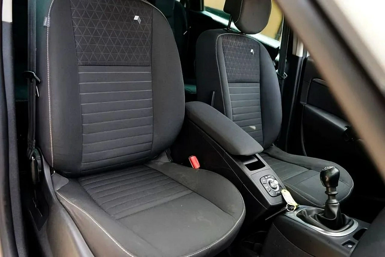 Renault Scenic - Zdjęcie 19