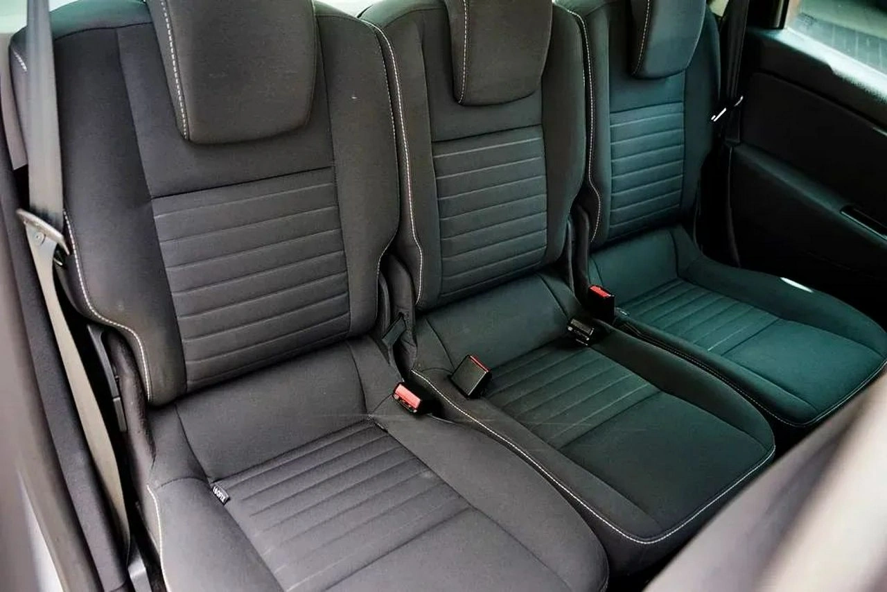 Renault Scenic - Zdjęcie 21