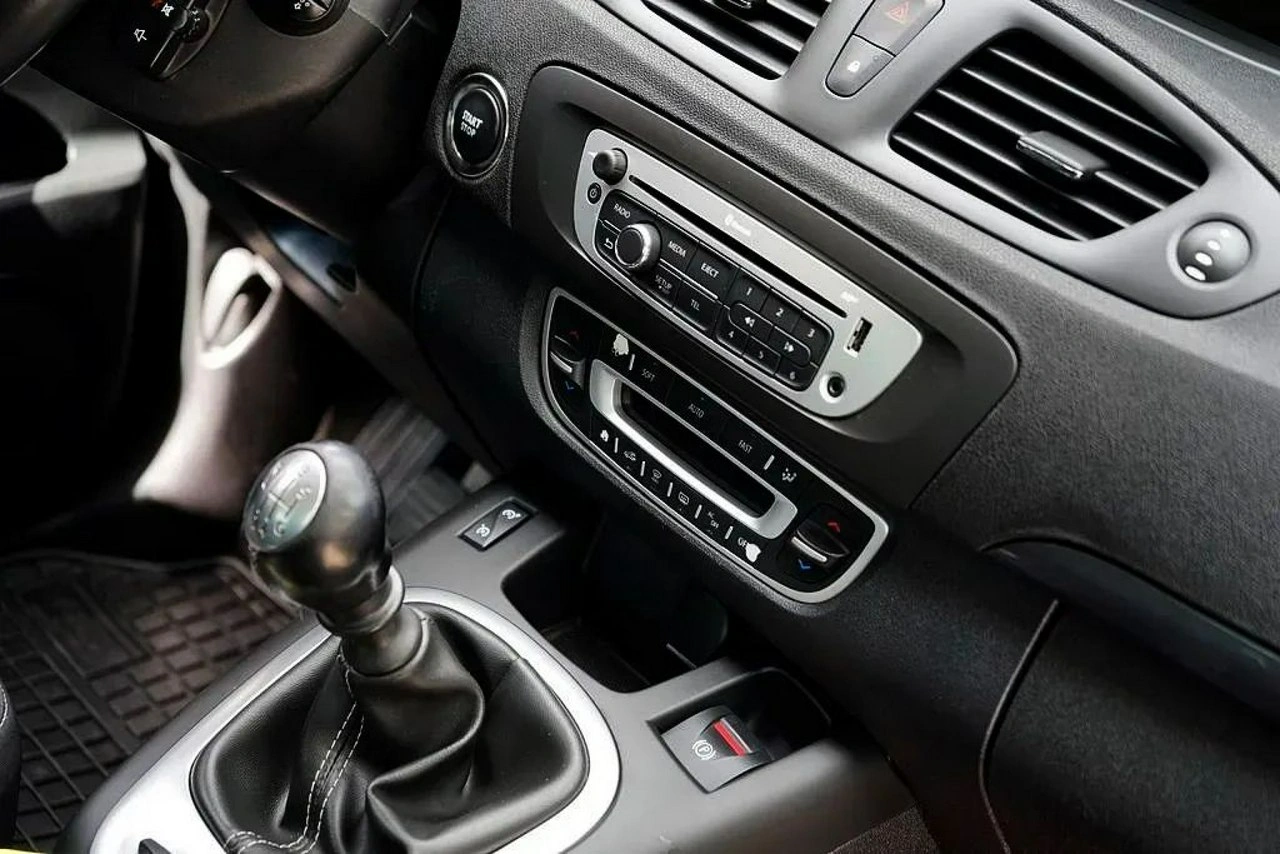 Renault Scenic - Zdjęcie 29