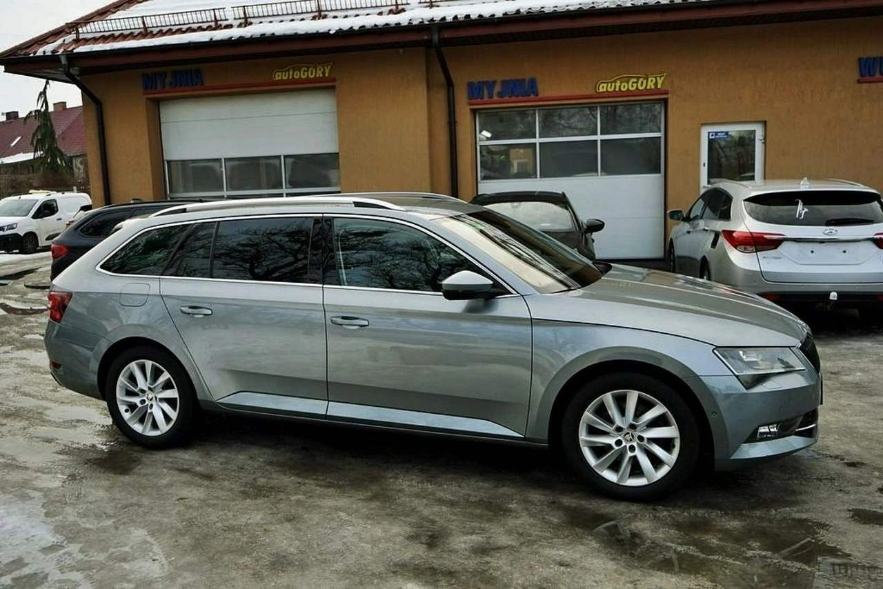 Skoda Superb - Zdjęcie 13