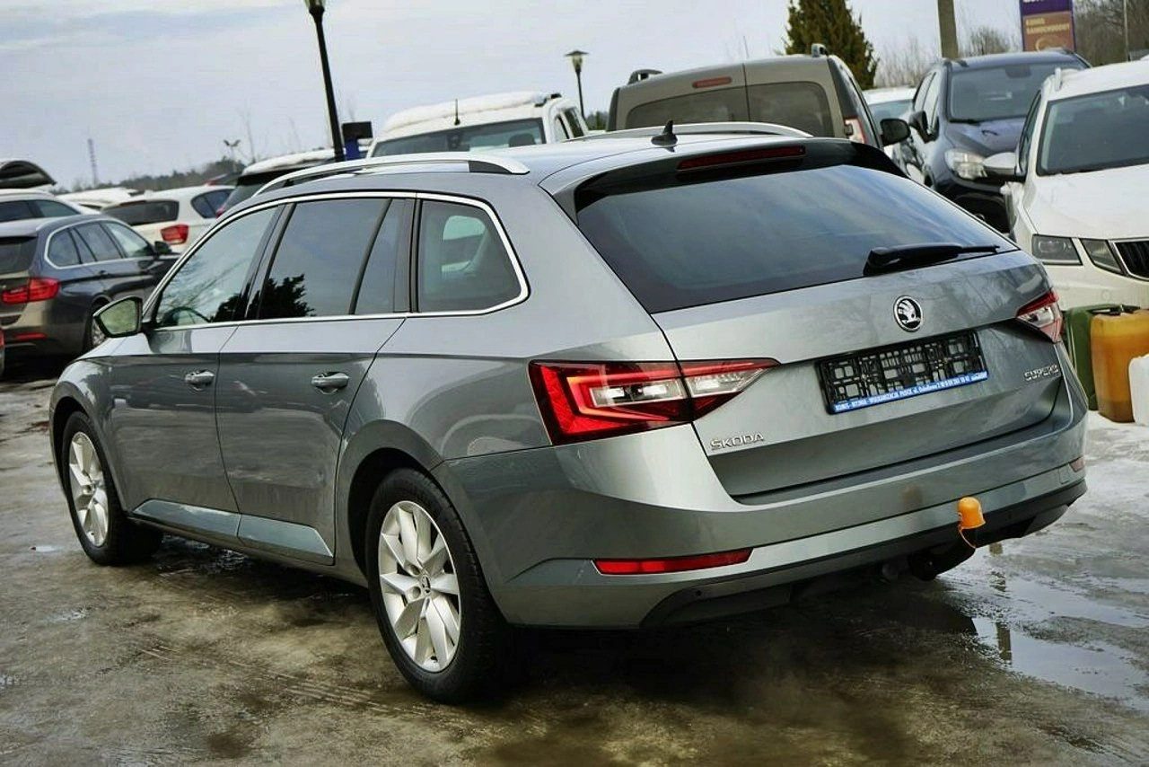 Skoda Superb - Zdjęcie 2