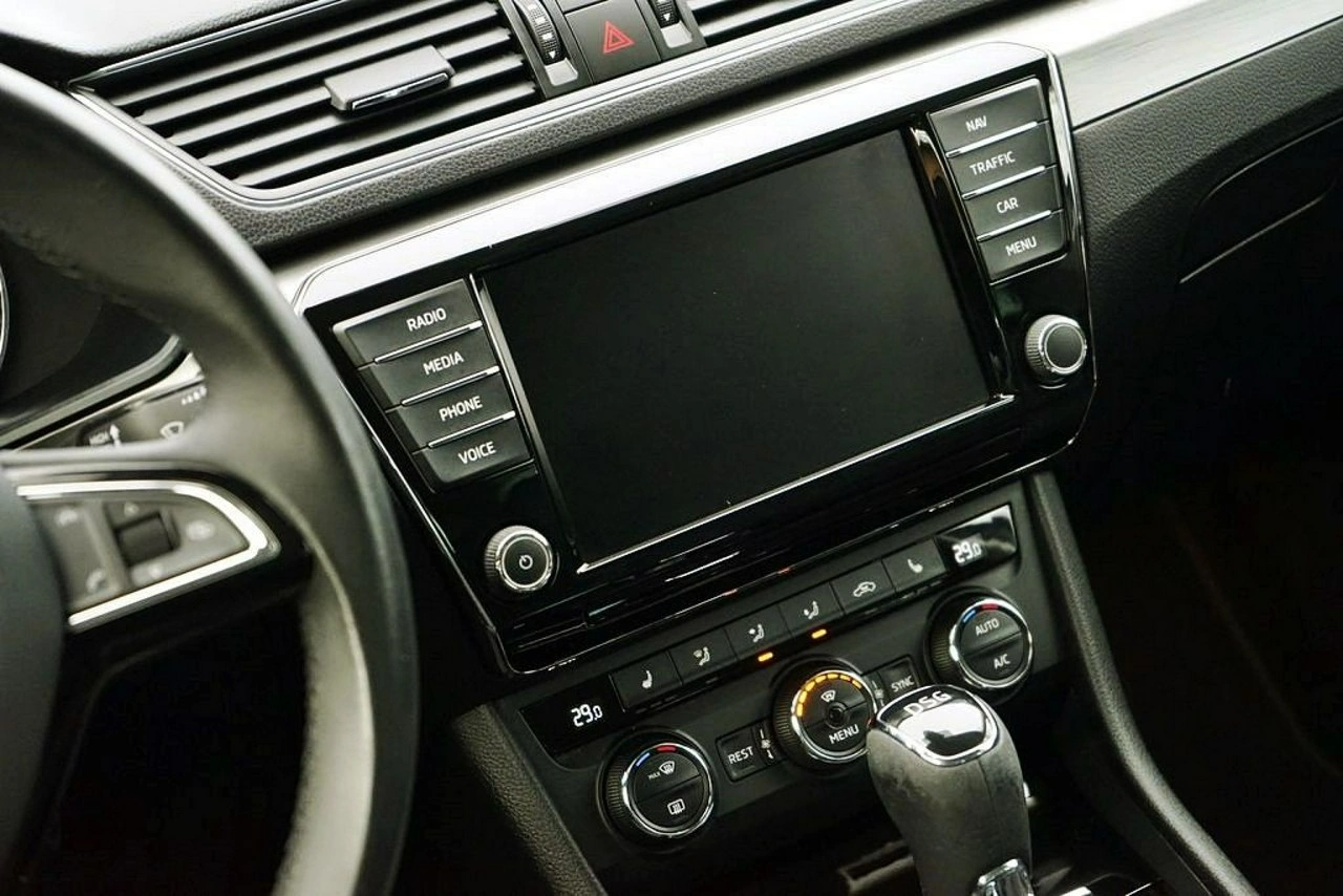 Skoda Superb - Zdjęcie 30