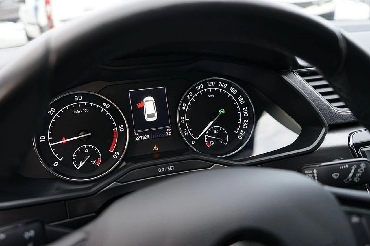 Skoda Superb - Zdjęcie 34