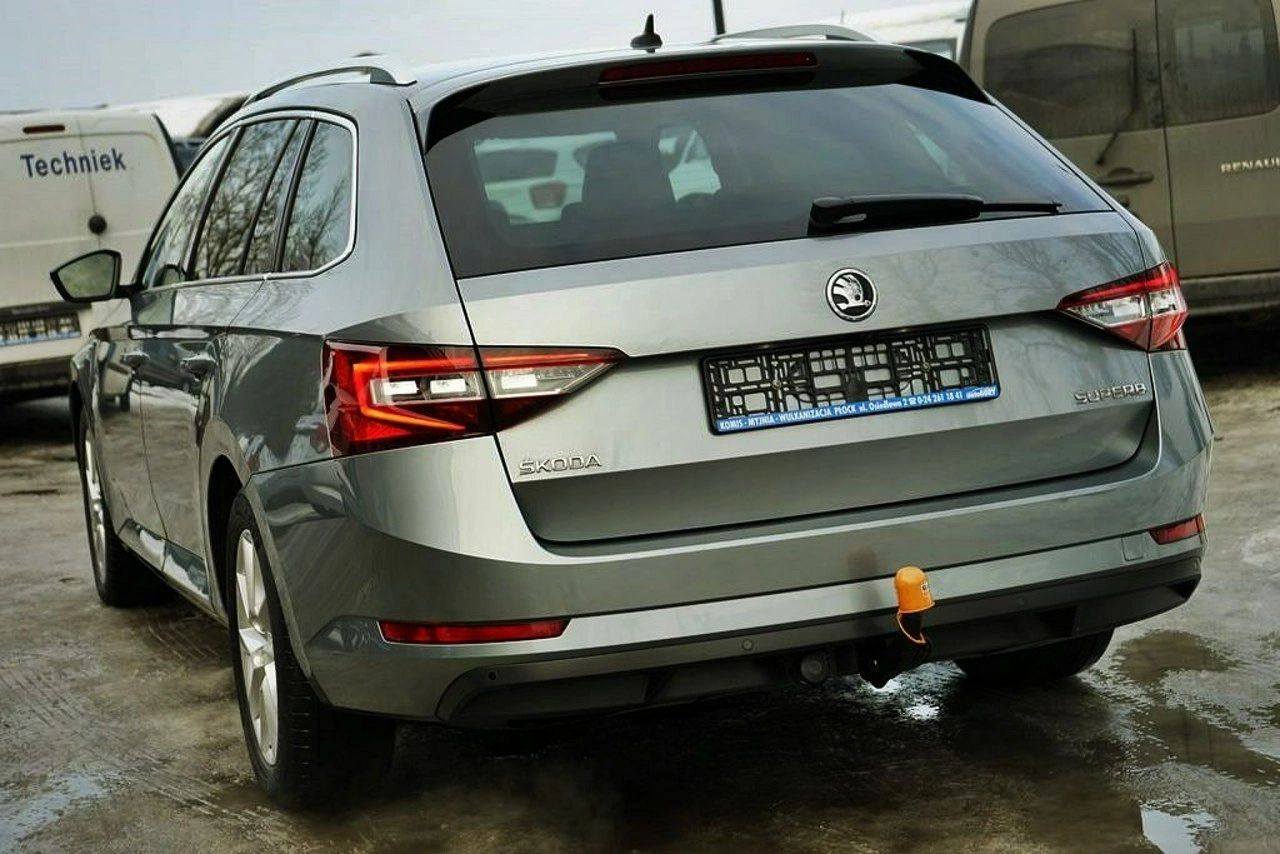 Skoda Superb - Zdjęcie 3