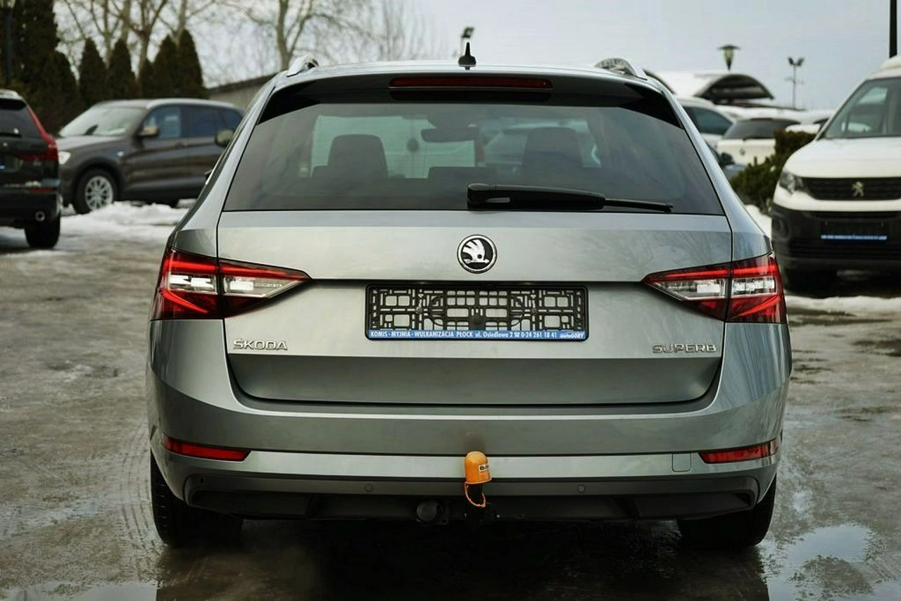 Skoda Superb - Zdjęcie 4