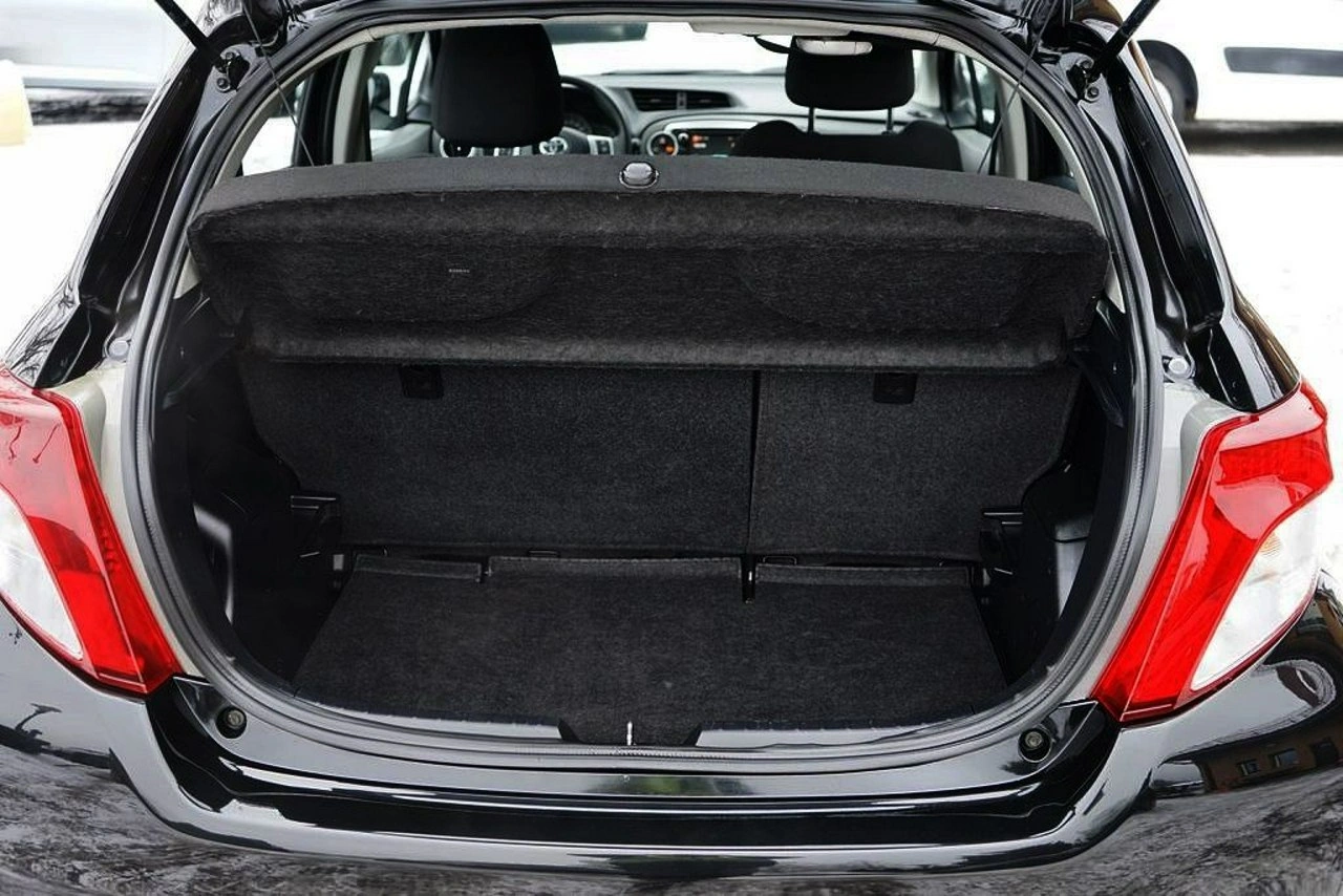 Toyota Yaris - Zdjęcie 21