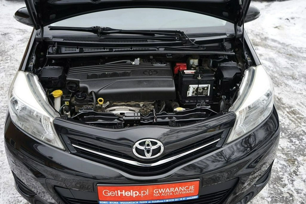 Toyota Yaris - Zdjęcie 7
