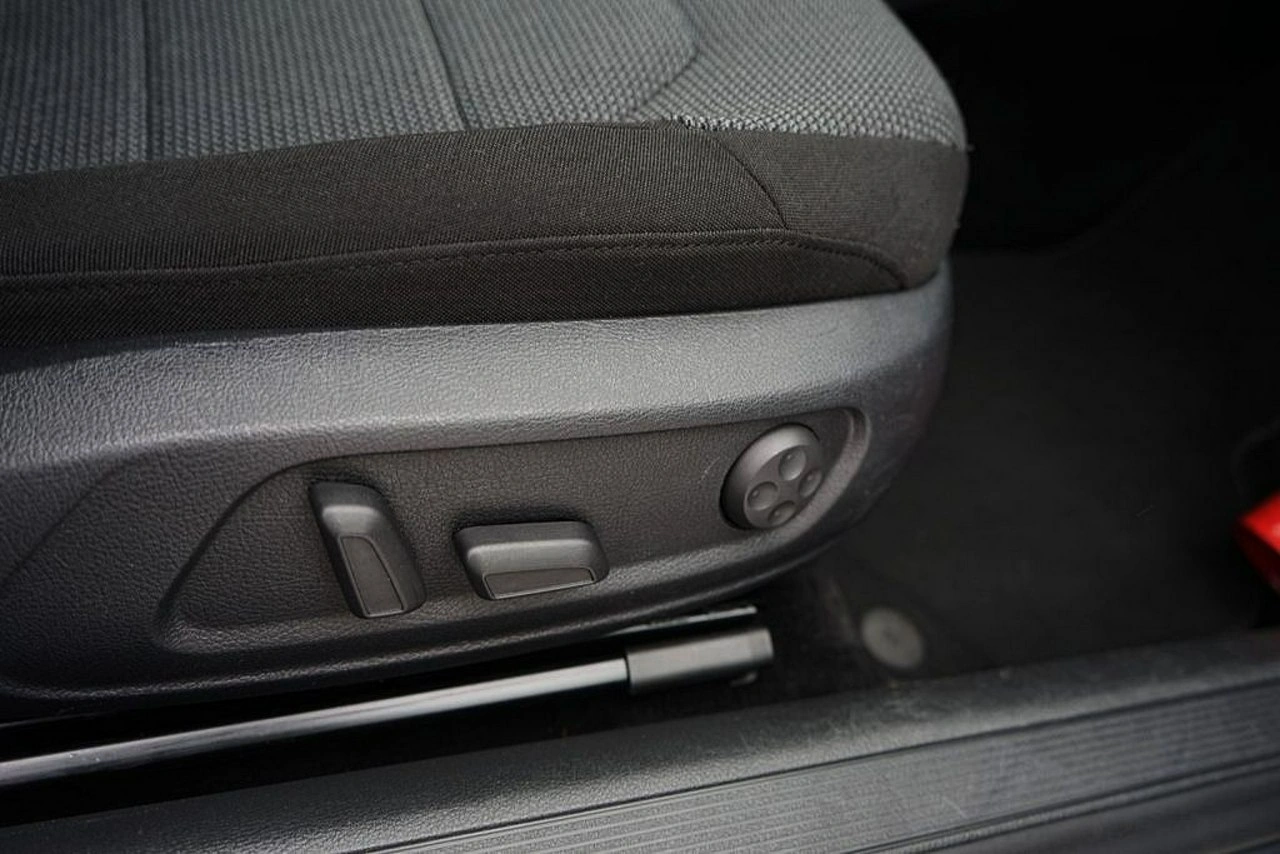 Volkswagen Passat - Zdjęcie 19