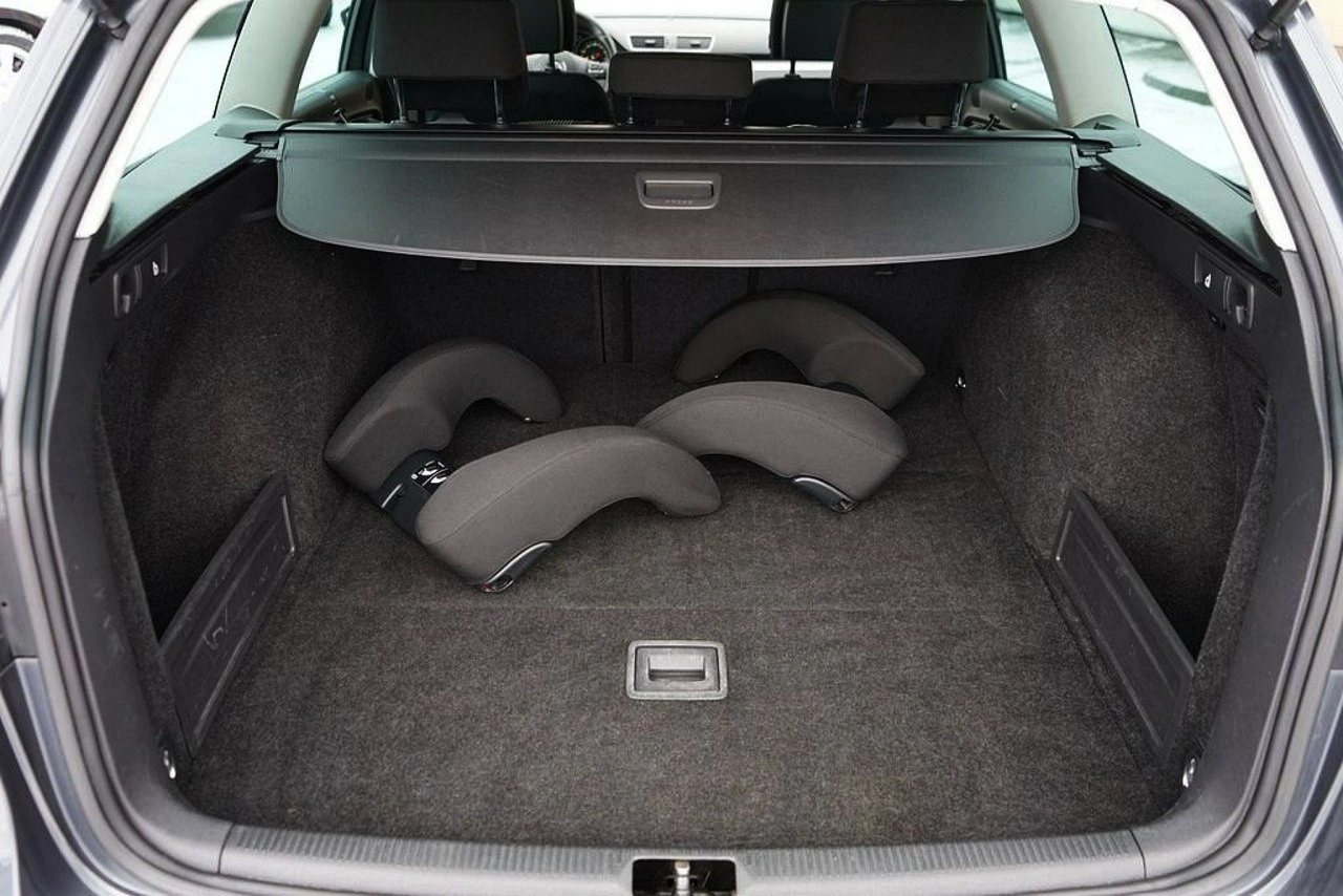 Volkswagen Passat - Zdjęcie 29
