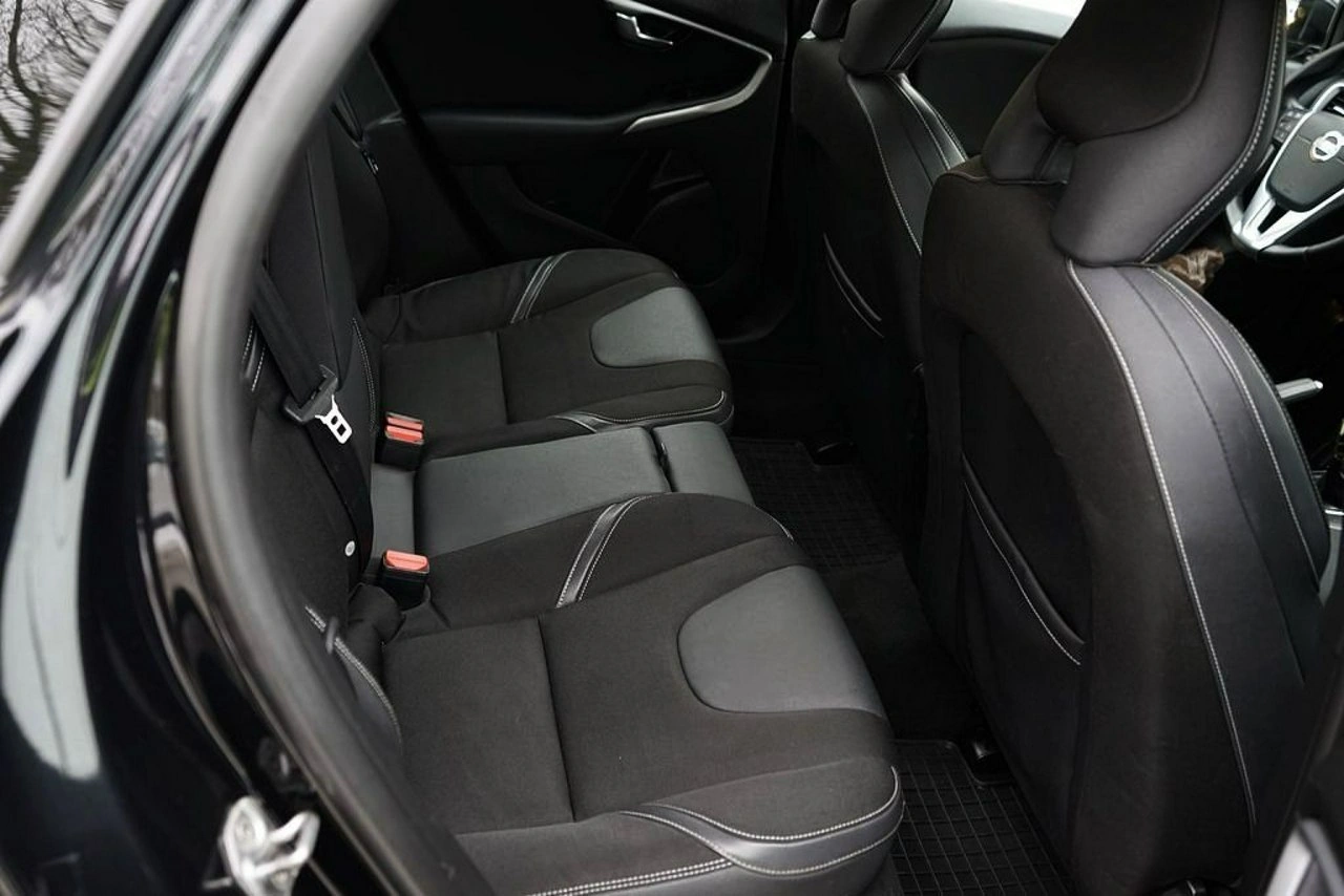 Volvo V40 - Zdjęcie 13