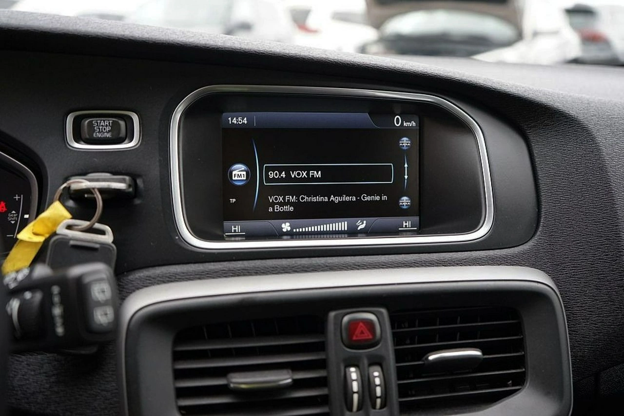 Volvo V40 - Zdjęcie 15