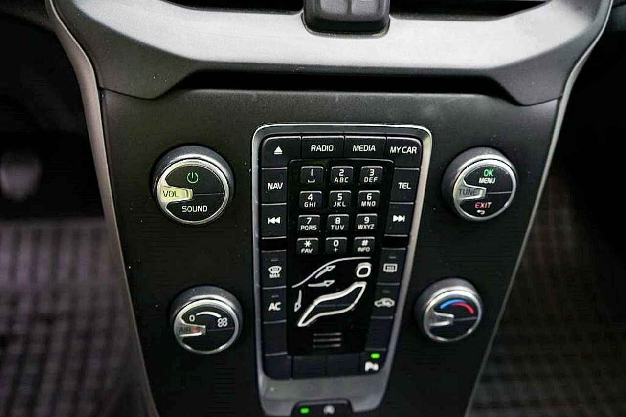 Volvo V40 - Zdjęcie 16