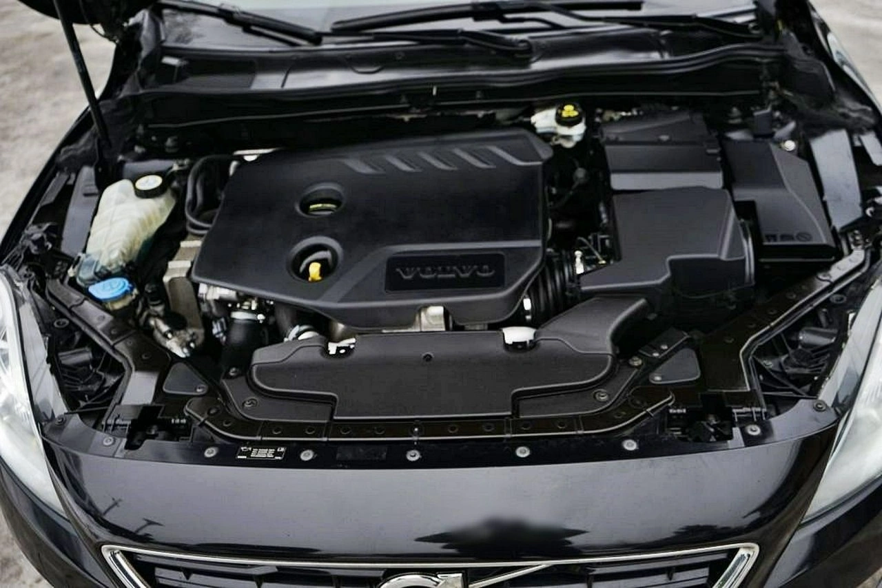 Volvo V40 - Zdjęcie 8