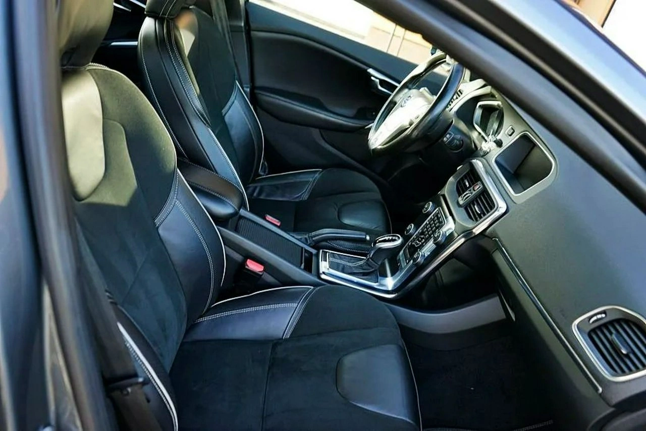 Volvo V40 - Zdjęcie 11