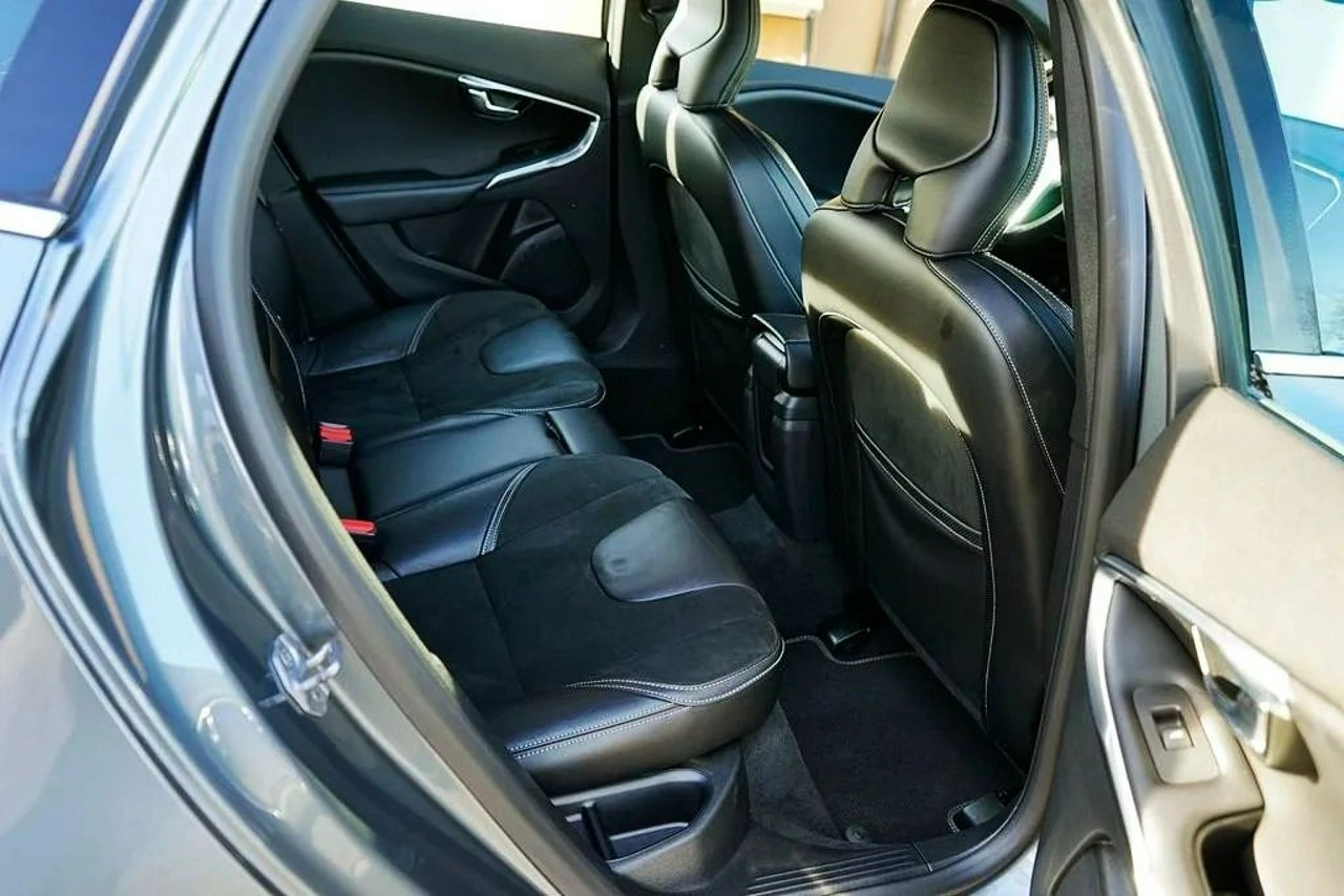 Volvo V40 - Zdjęcie 13