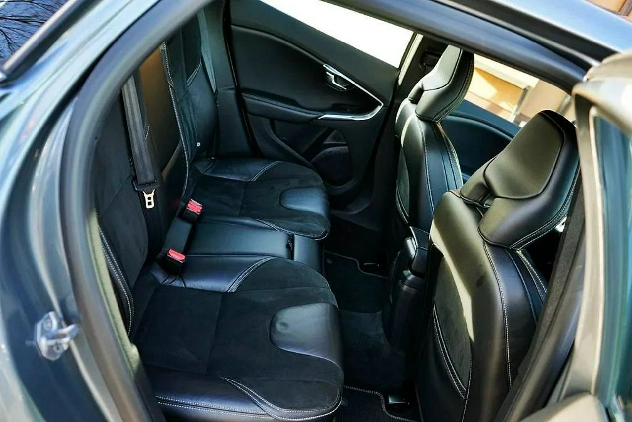 Volvo V40 - Zdjęcie 14