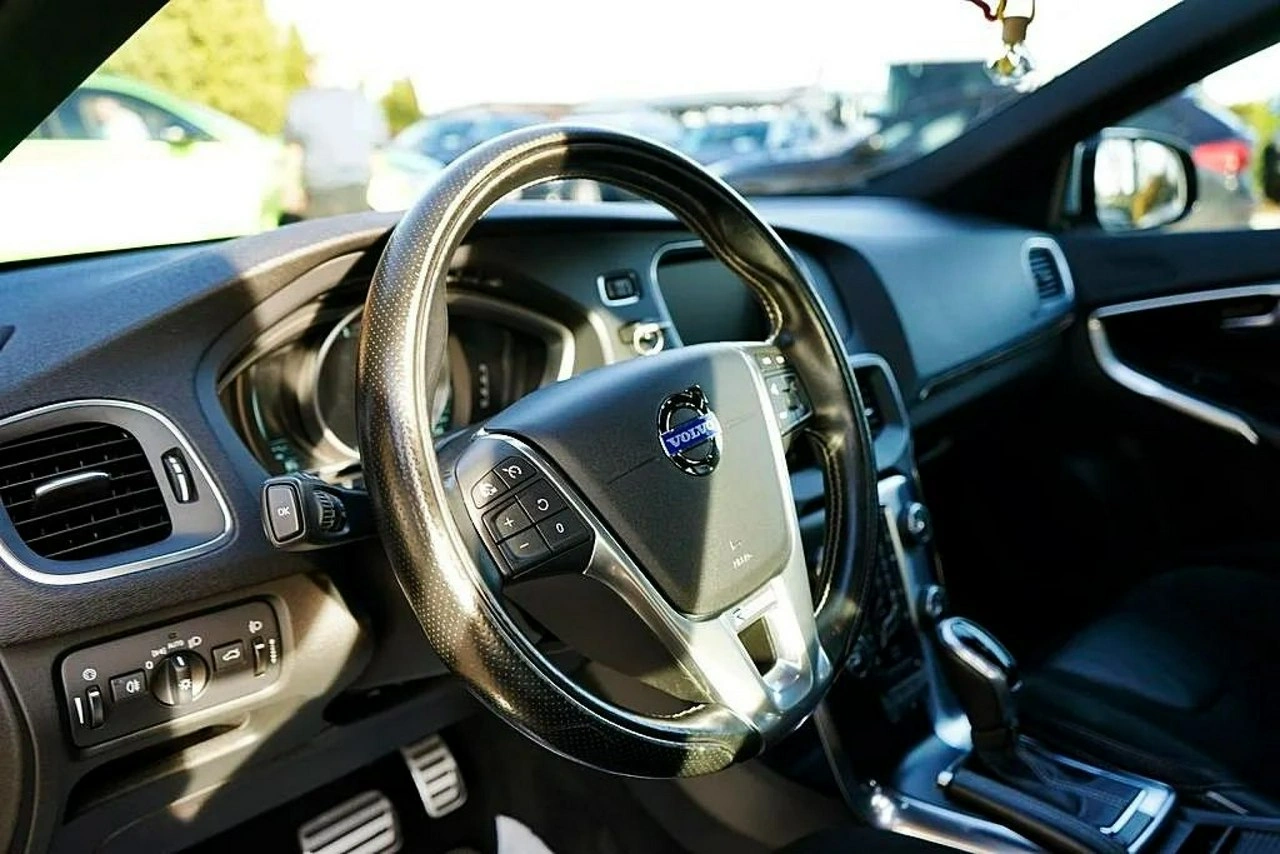 Volvo V40 - Zdjęcie 16