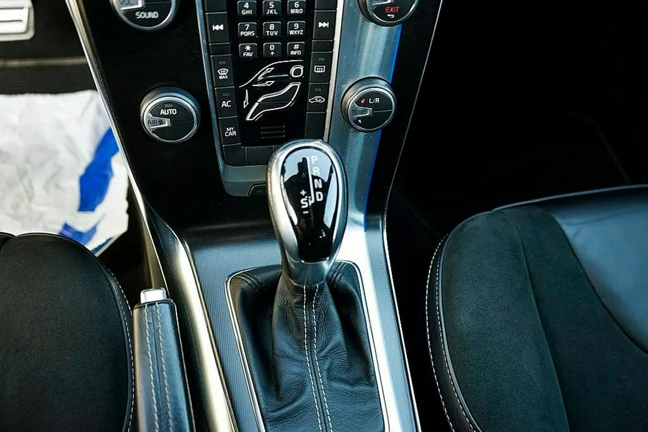 Volvo V40 - Zdjęcie 18