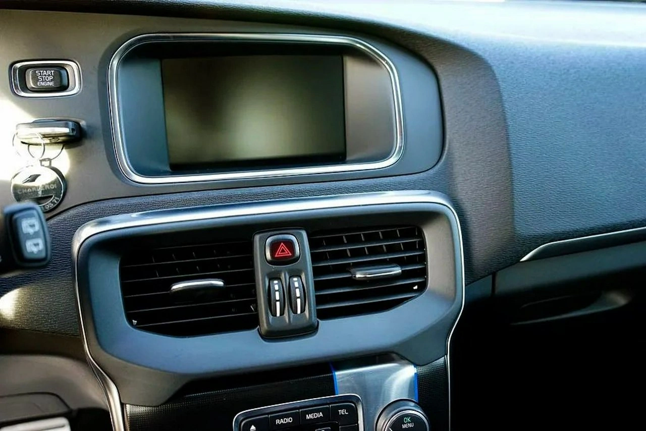 Volvo V40 - Zdjęcie 19