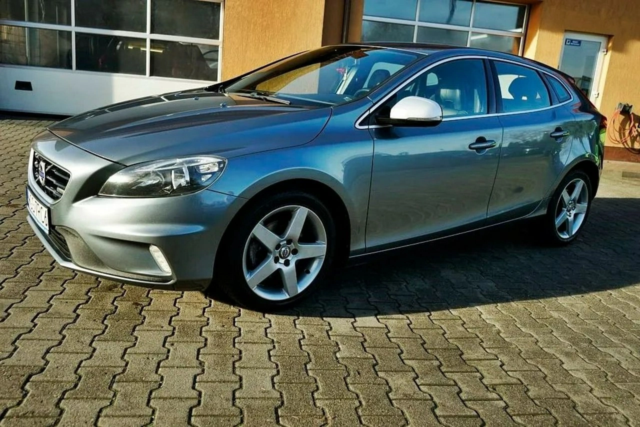 Volvo V40 - Zdjęcie 1