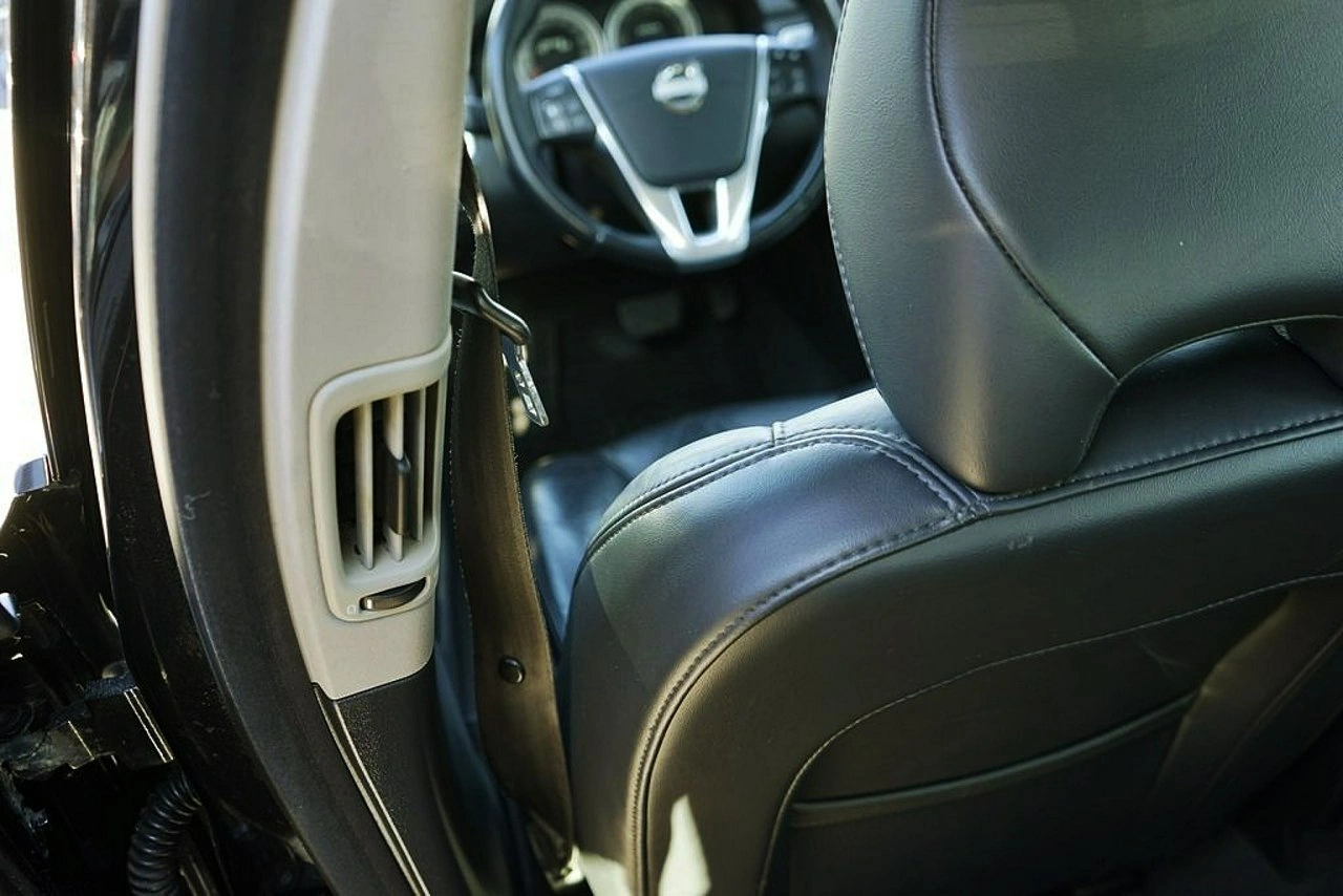 Volvo V70 - Zdjęcie 23
