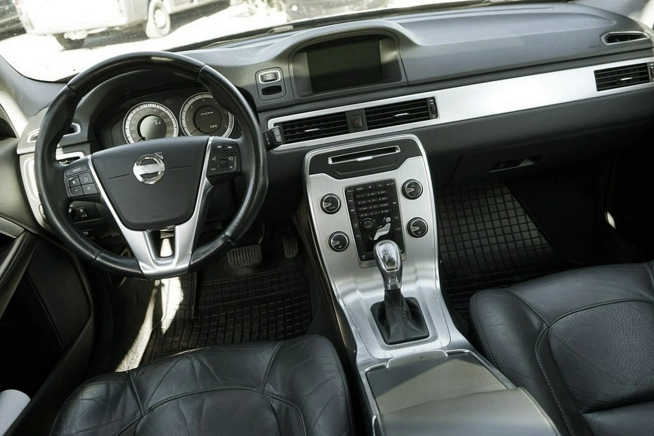 Volvo V70 - Zdjęcie 27
