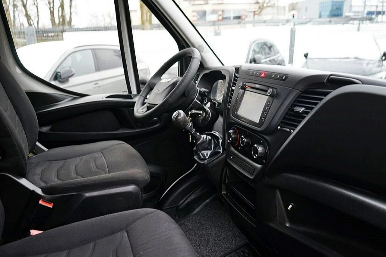 Iveco Daily - Zdjęcie 13