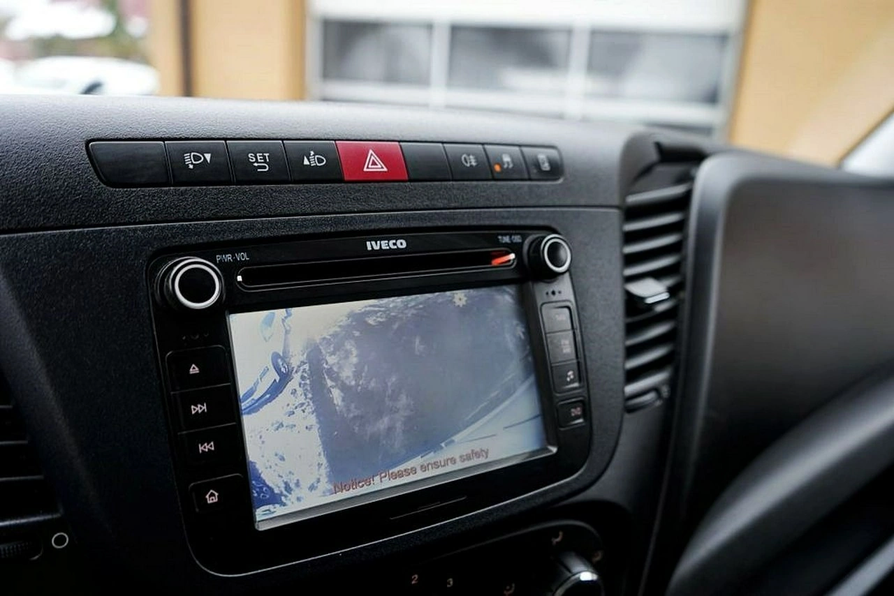 Iveco Daily - Zdjęcie 17