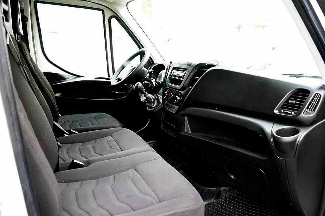 Iveco Daily - Zdjęcie 12