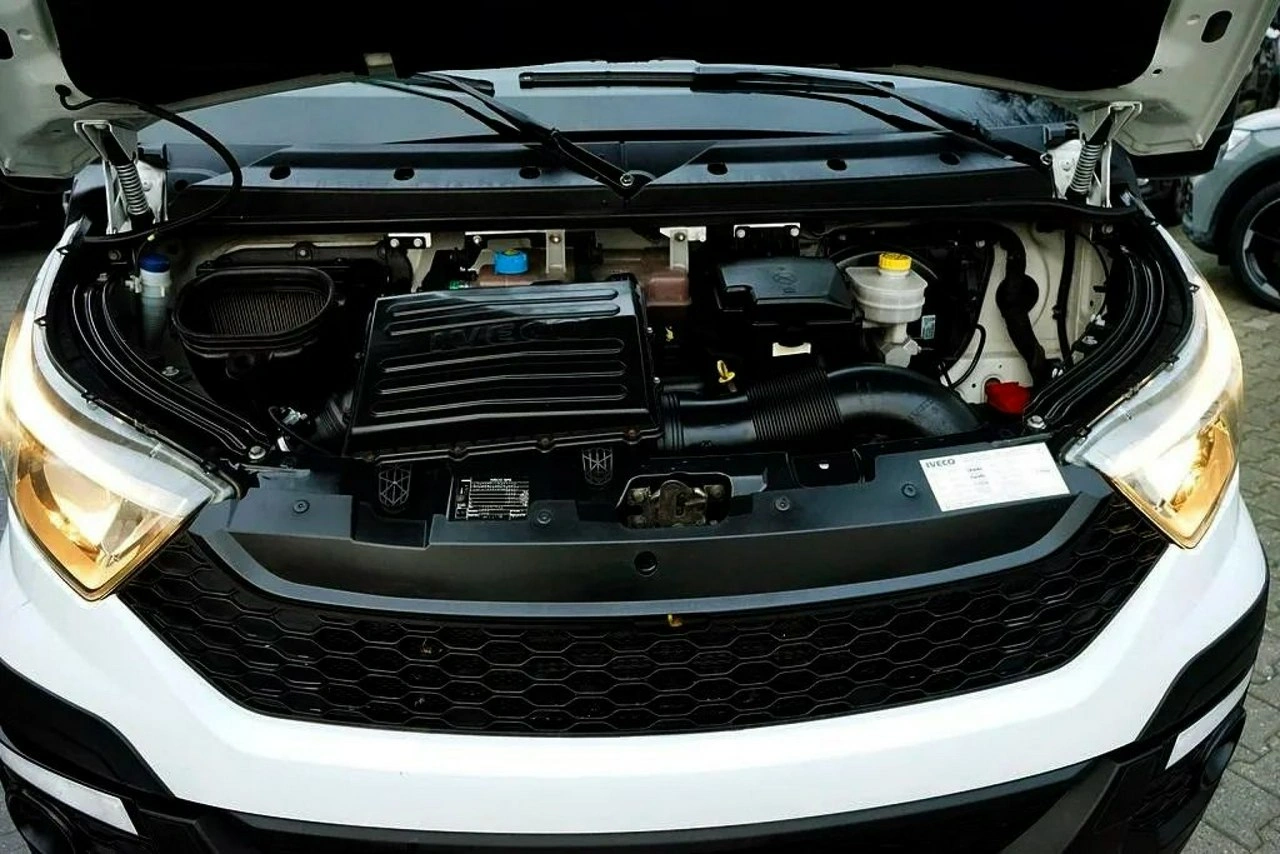 Iveco Daily - Zdjęcie 7