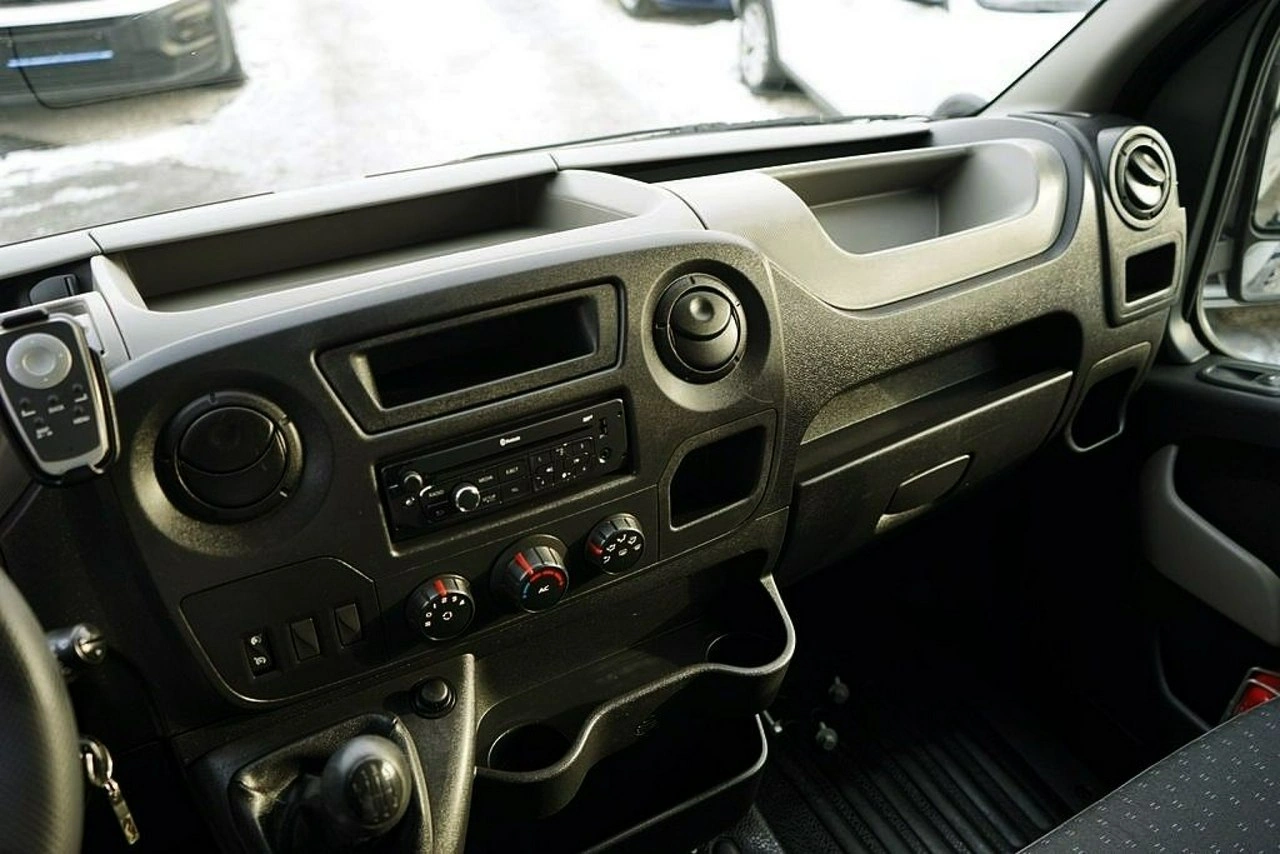 Opel Movano - Zdjęcie 17