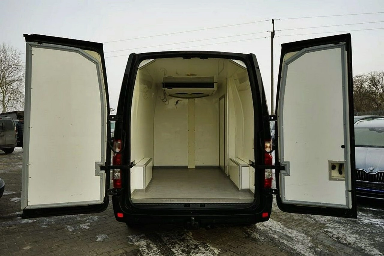 Opel Movano - Zdjęcie 21