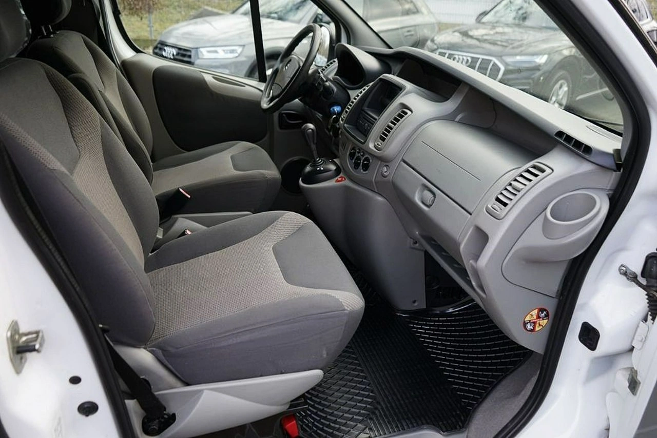 Opel Vivaro - Zdjęcie 17