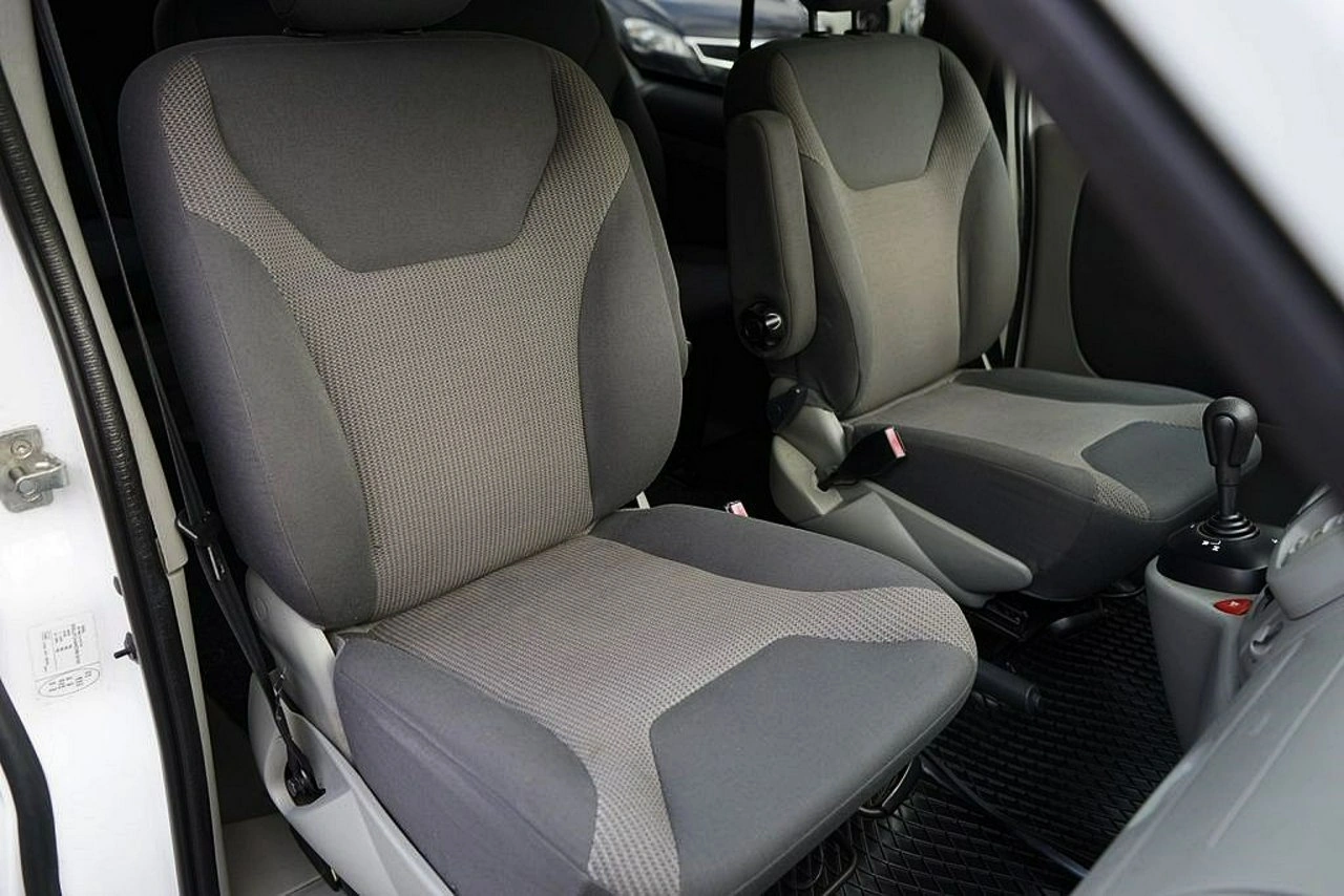 Opel Vivaro - Zdjęcie 19