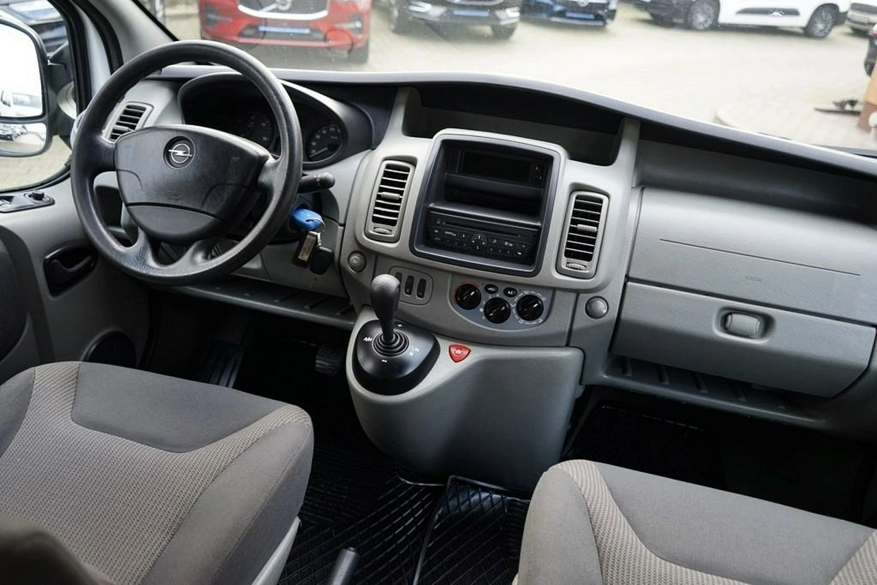 Opel Vivaro - Zdjęcie 24