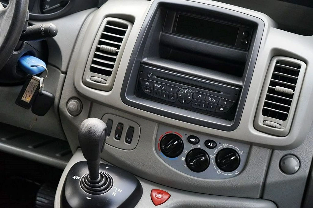 Opel Vivaro - Zdjęcie 25