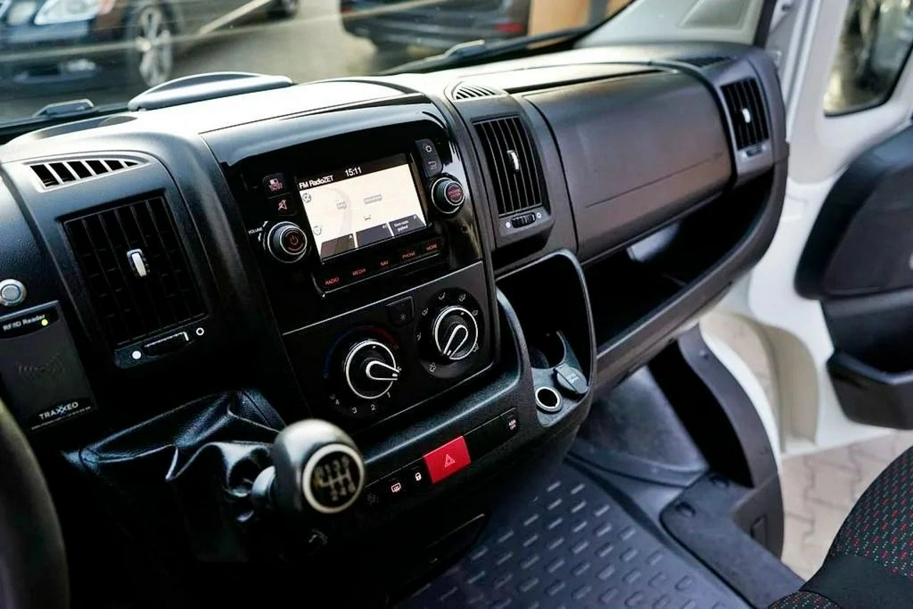 Peugeot Boxer - Zdjęcie 11